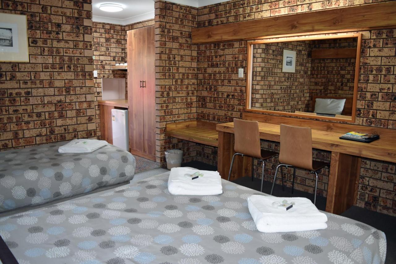 Ten Dollar Town Motel Gulgong Exterior foto
