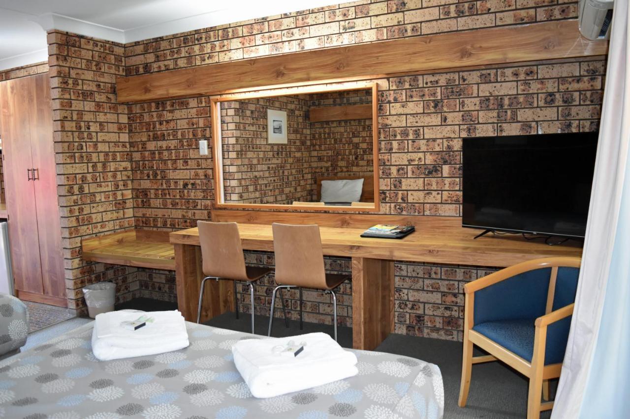 Ten Dollar Town Motel Gulgong Exterior foto